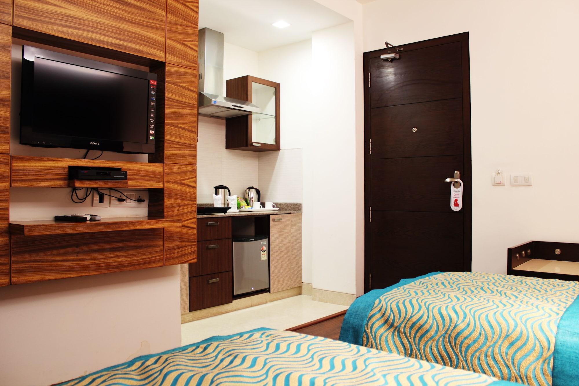 Stately Suites Mg Road Γκουργκάον Εξωτερικό φωτογραφία
