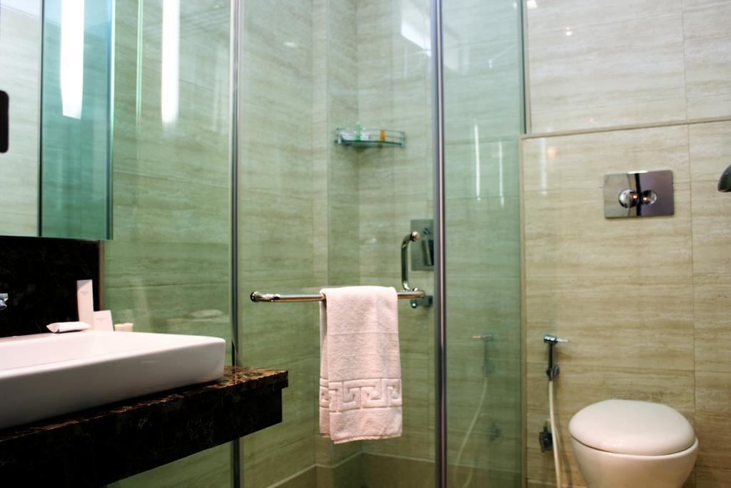 Stately Suites Mg Road Γκουργκάον Δωμάτιο φωτογραφία